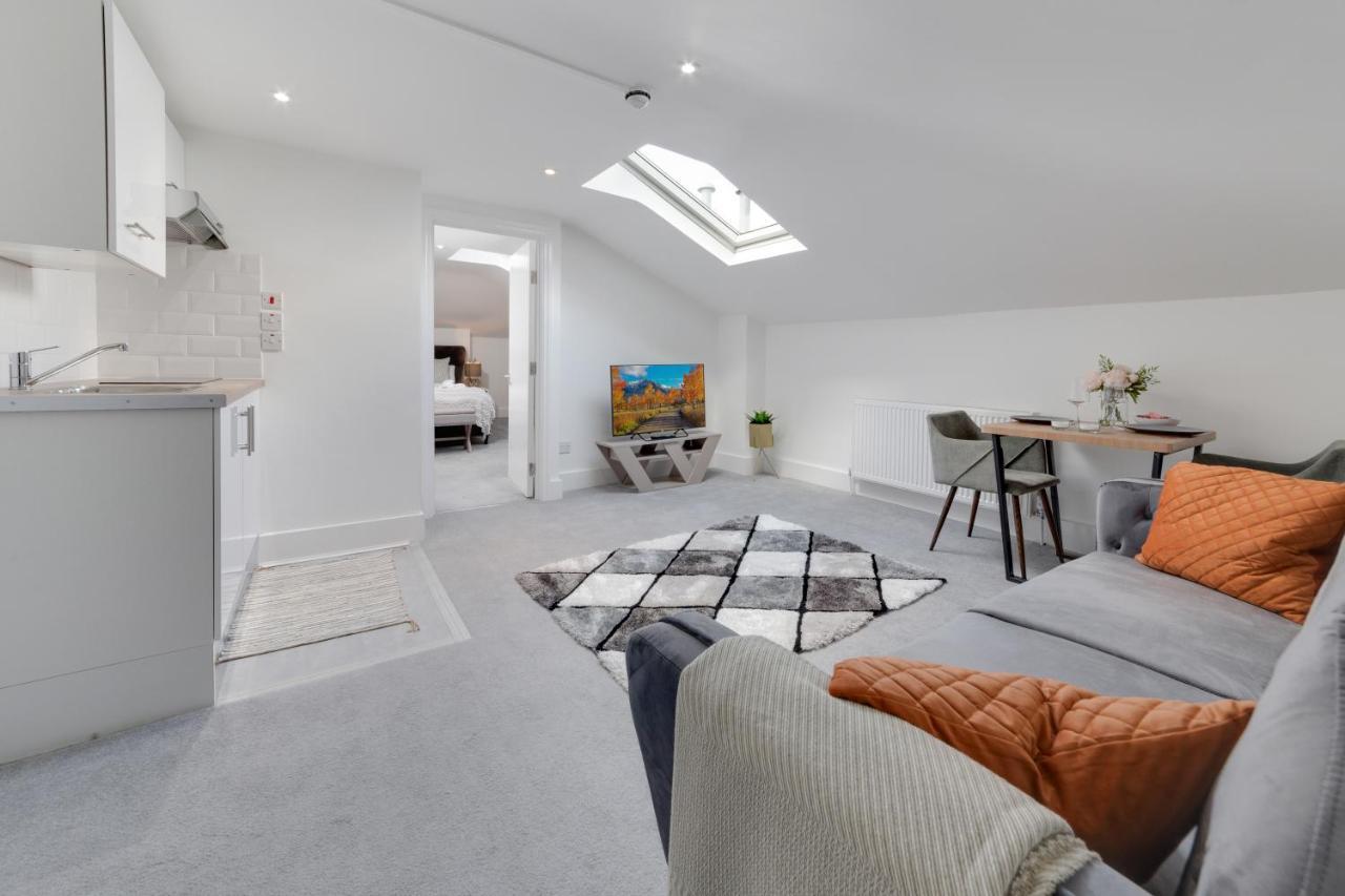 Suites By Rehoboth - M'Nuchah - Camden Road London Exterior photo
